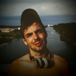 Meet your Posher, Sam